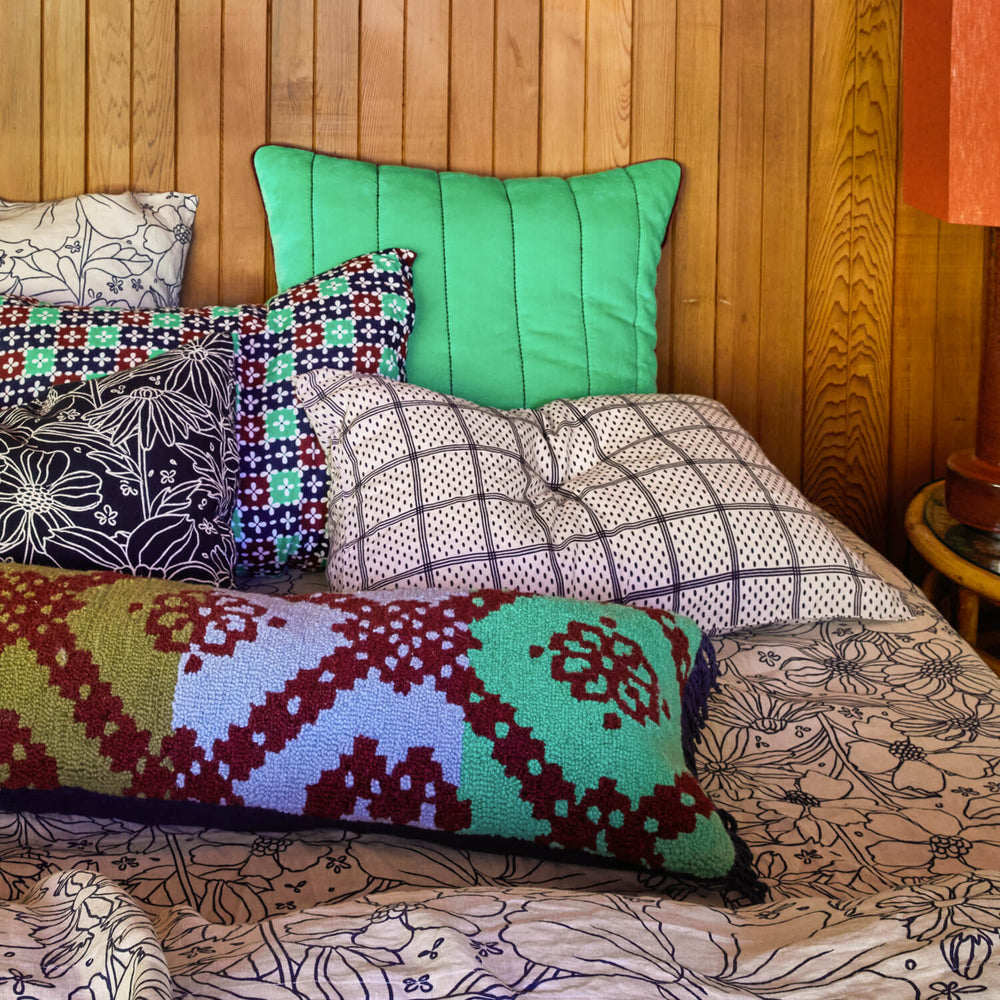 S x C Bedding and Throws
