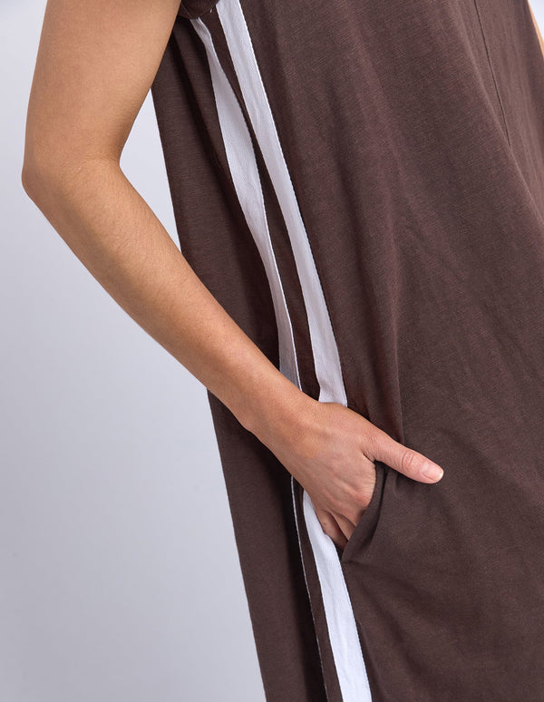 foxwood-recovery-dress-chocolate