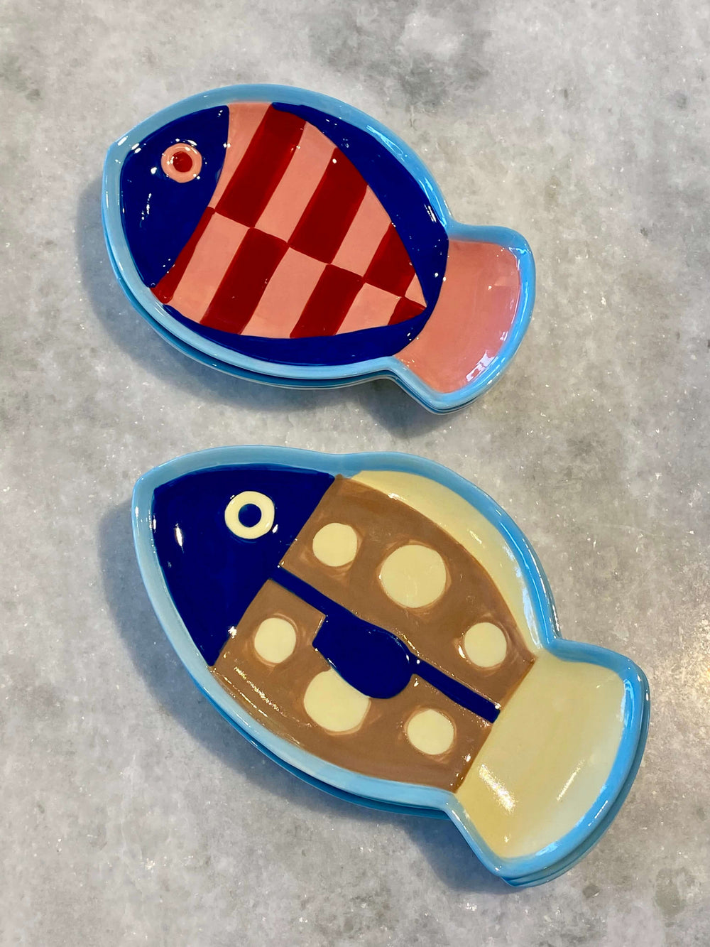 Willy Plate - Yellow/Blue Spots