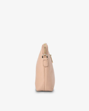 elms-and-king-burbank-xbody-large-neutral-pebble