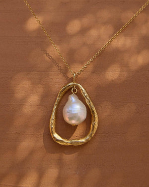 agapee-ostuni-necklace