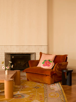 bonnie-neil-delilah-pink-45cm-round-cushion