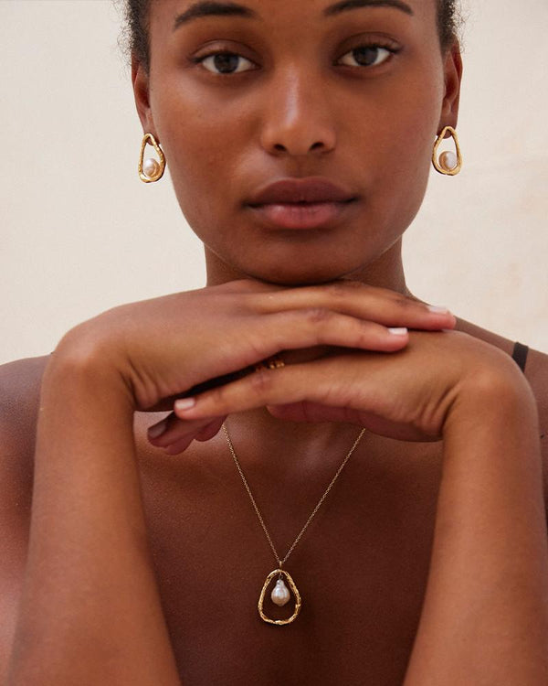 agapee-ostuni-necklace