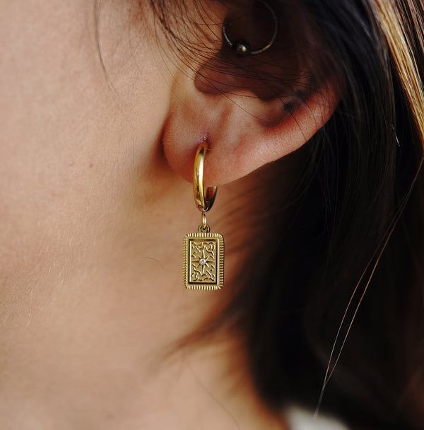 faya-co-elsa-sun-huggie-earrings