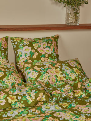 bonnie-neil-buttercup-olive-quilt-cover