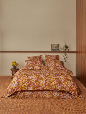 bonnie-neil-buttercup-rust-quilt-cover