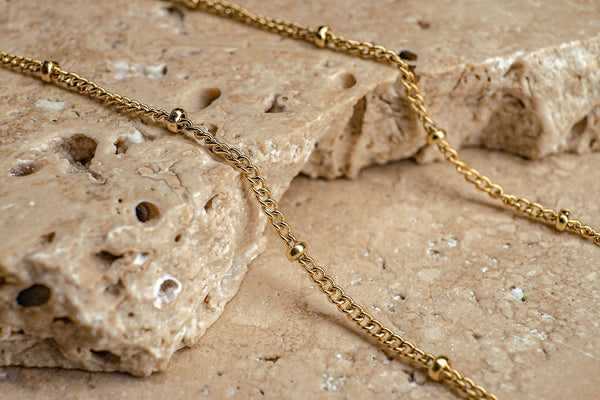 faya-co-fable-beaded-gold-chain-necklace