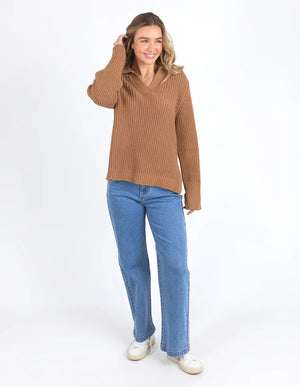 Woman wearing Carlton Knit in toasted coconut colour and denim pants