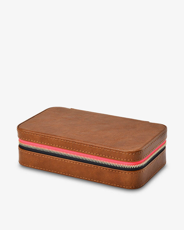 elms-and-king-jewellery-case-long-tan-pebble