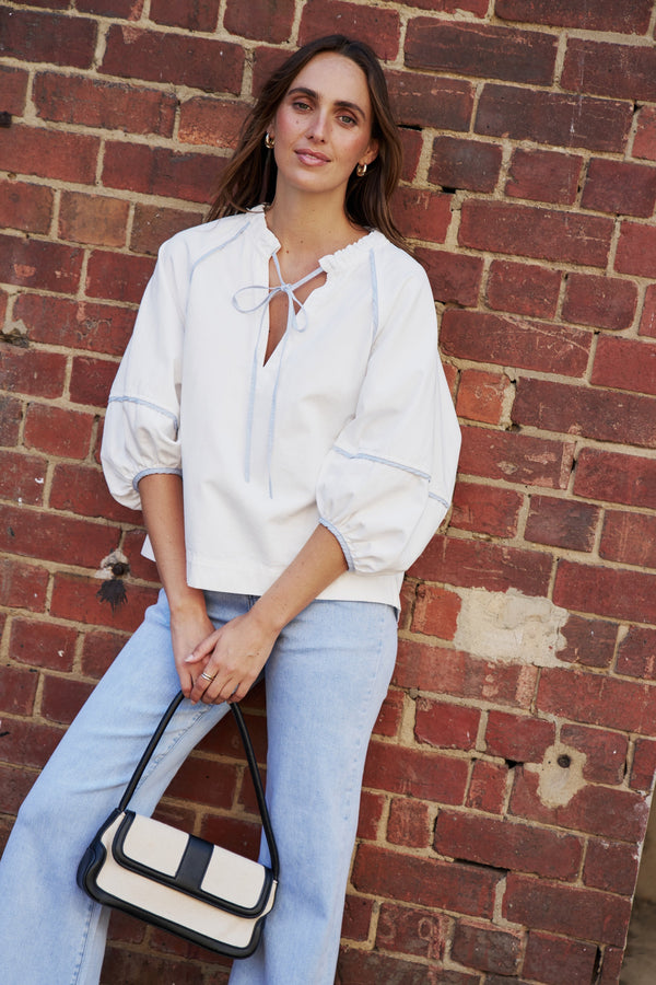 kireina-amber-shirt-white