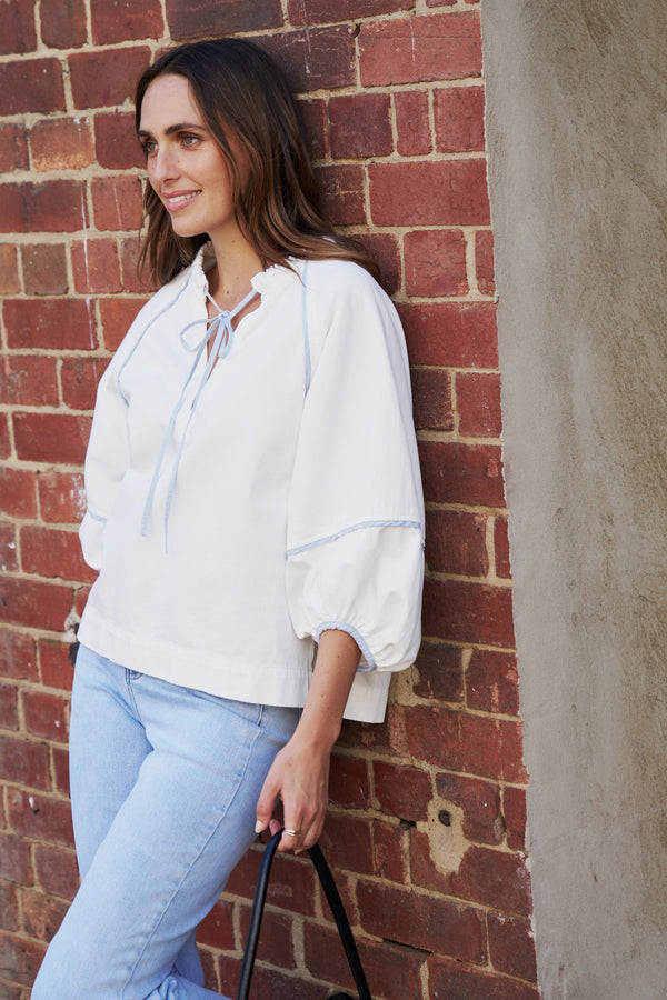 kireina-amber-shirt-white