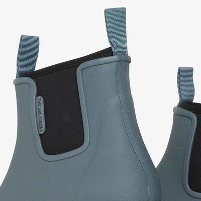 closer look to Bobbi Boot - Slate/Black