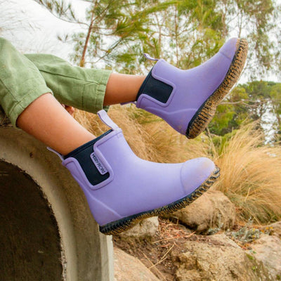 kid wearing Bobbi Kids - Lavender