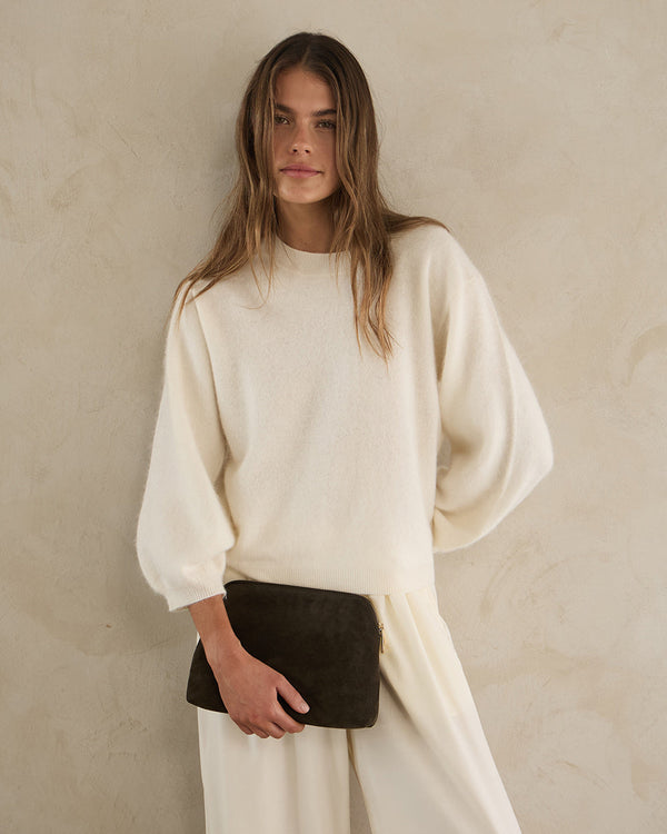 elms-and-king-oakleigh-pouch-khaki