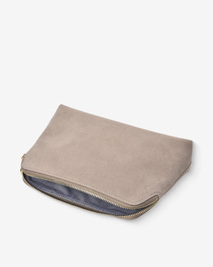 elms-and-king-oakleigh-pouch-fawn