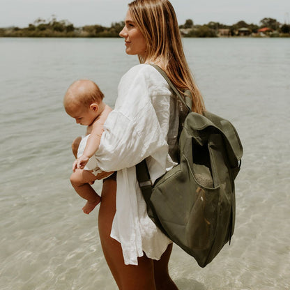 sande-kids-beach-hauler-backpack-pandanus