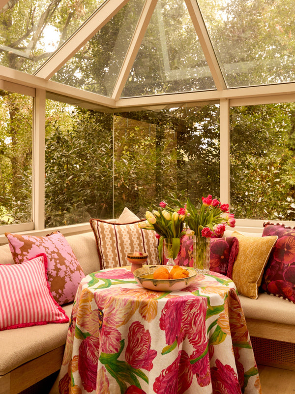 bonnie-and-neil-tulip-multi-round-tablecloth