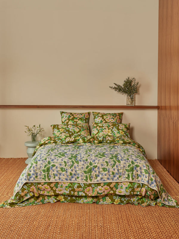 bonnie-neil-buttercup-olive-lilas-blue-quilted-throw