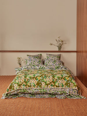 bonnie-neil-buttercup-olive-lilas-blue-quilted-throw