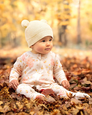 toddler wearing Beanie Snowy - Feather