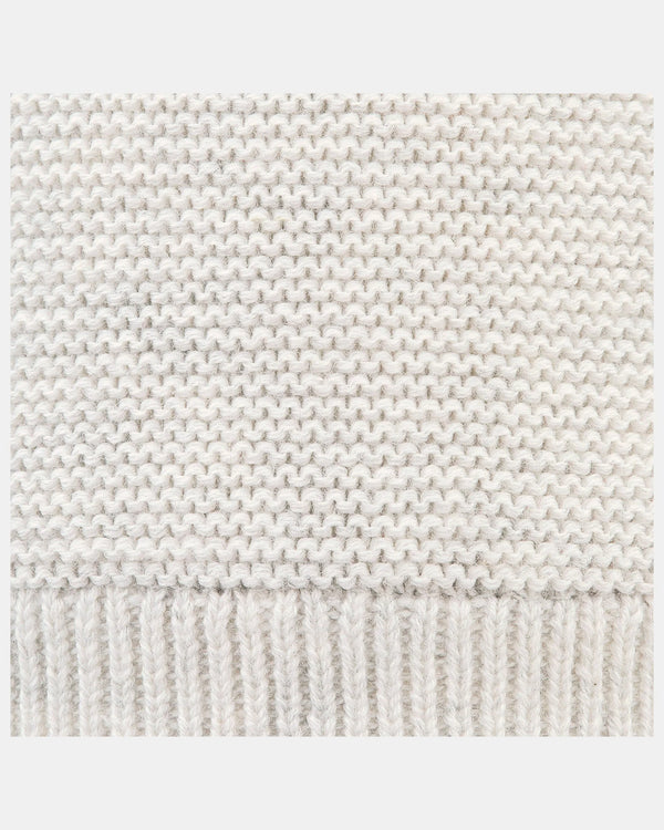 Beanie Snowy - Pebble fabric details