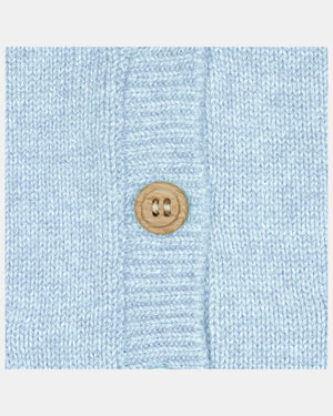 closer look to Organic Cardigan Remy button details