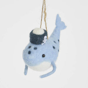 florabelle-moby-the-whale-hanging-tree-decoration