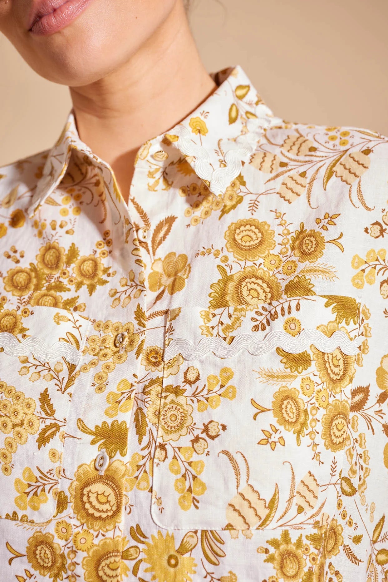 Pippa Linen Shirt - Nina's Garden Print in Mustard