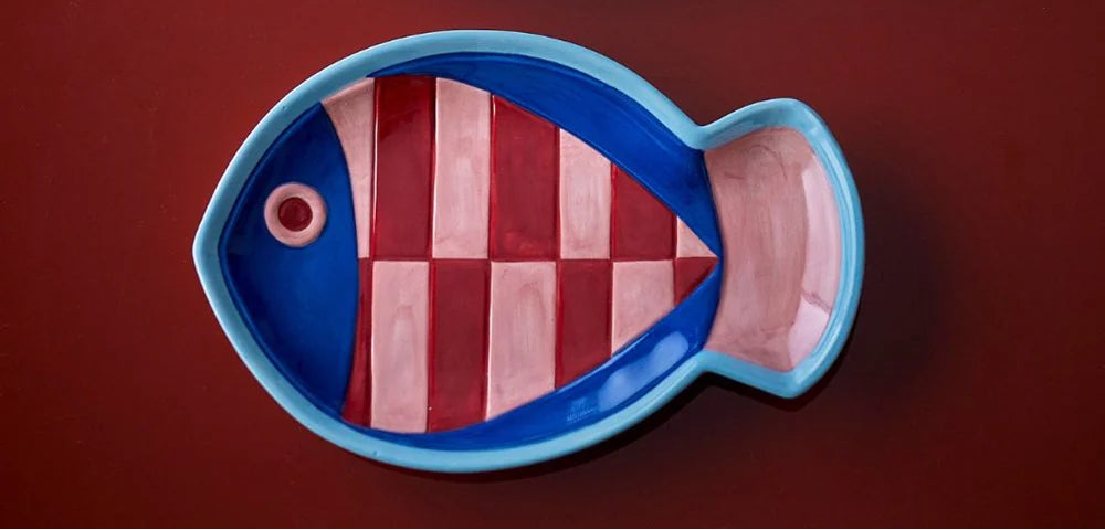 Willy Plate - Pink/Blue Stripe