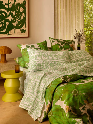Daisy Sage Standard Pillowcases