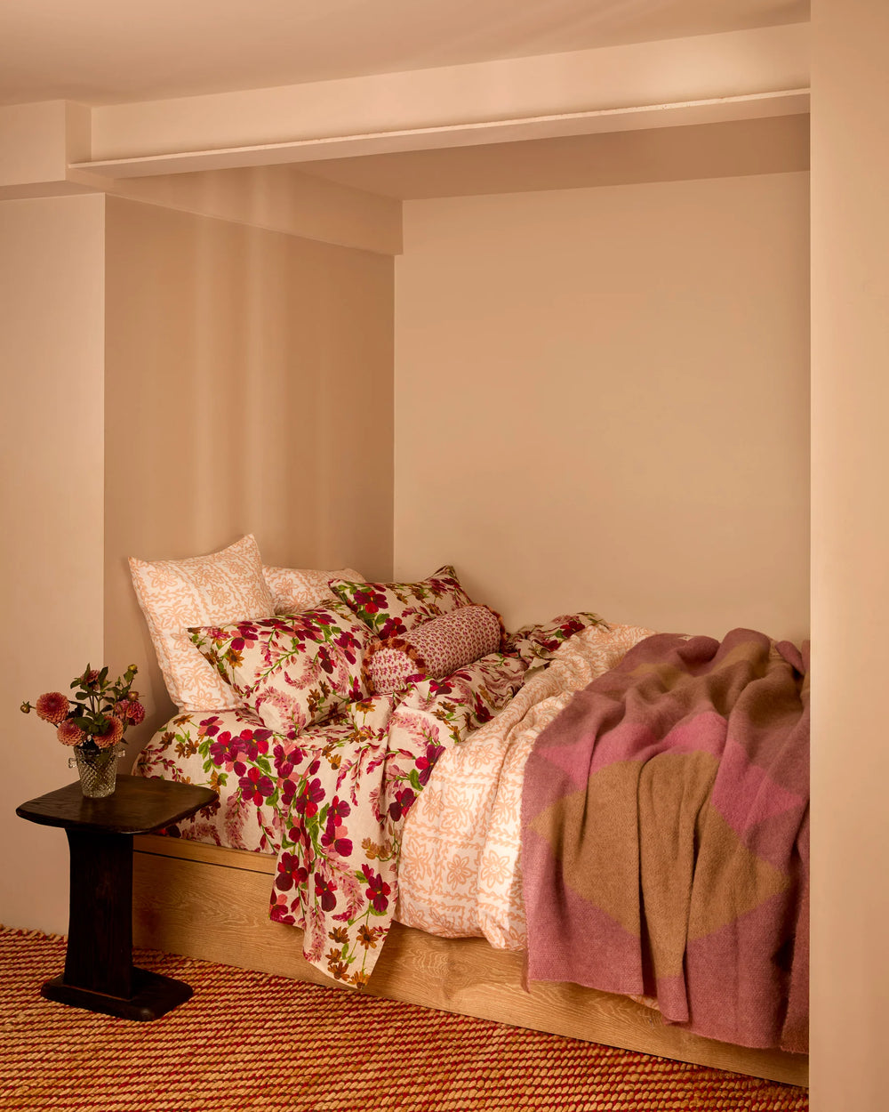 Mohair Geometric Throw - Pink