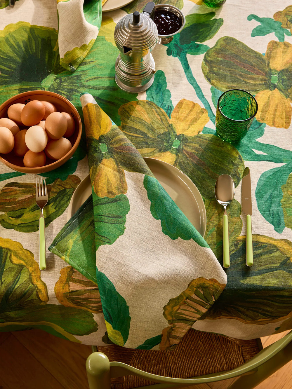 Wild Pansy Verde Napkins (set of 4)
