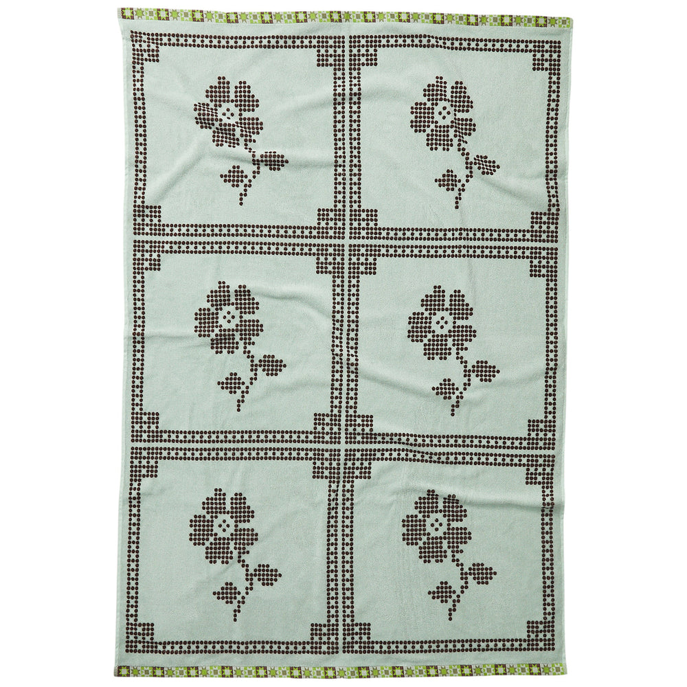 sage-x-clare-bonnie-bath-range-fluorite