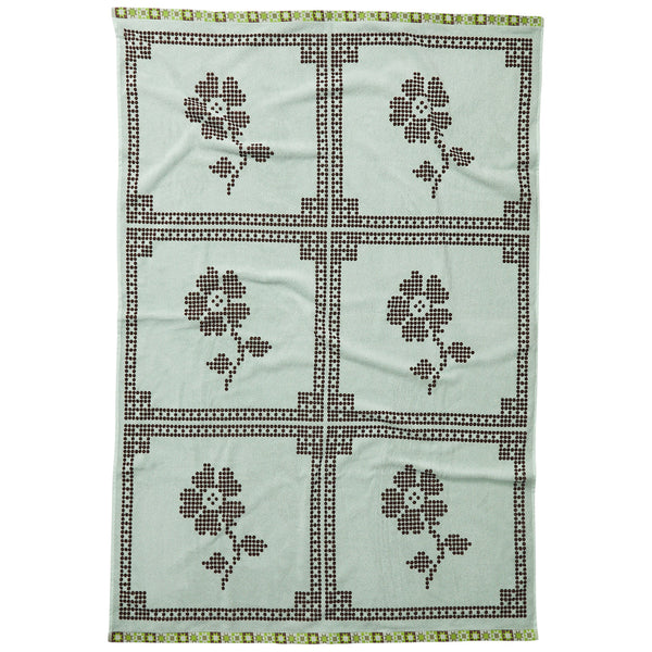 sage-x-clare-bonnie-bath-range-fluorite