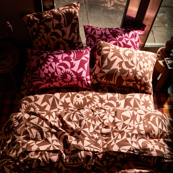 sage-x-clare-nora-linen-sheets-carnelian-flat-sheet