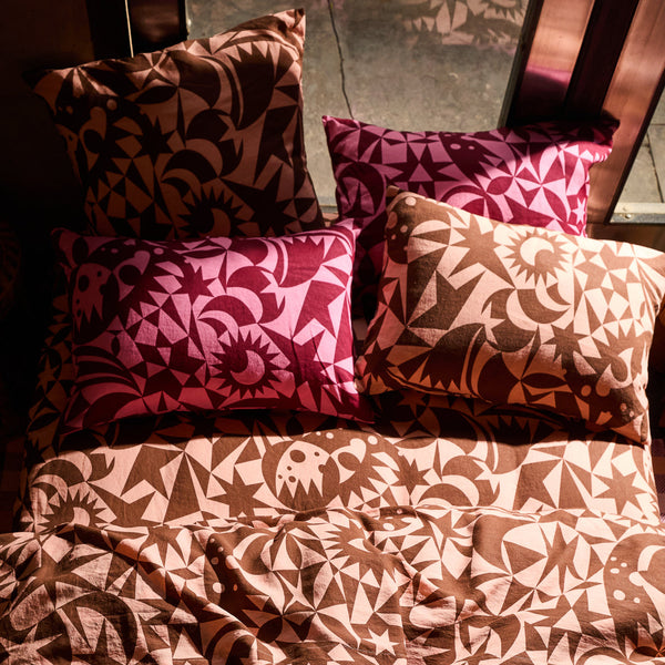 sage-x-clare-nora-linen-pillowcase-set-carnelian-standard