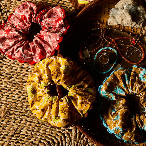 sage-x-clare-magnolia-cotton-scrunchie-set