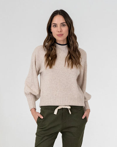woman wearing Steward Knit - Oatmeal and khaki bottoms