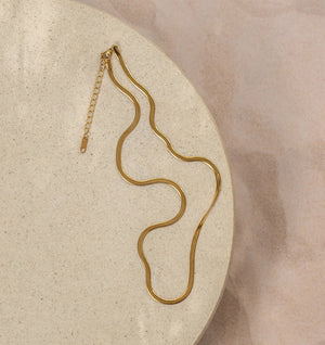 Eliza Herringbone Necklace
