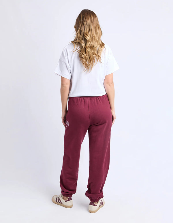 Intention Trackpant - Port