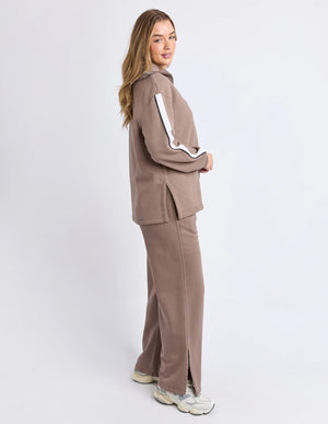 Knit Collar Crew - Brown
