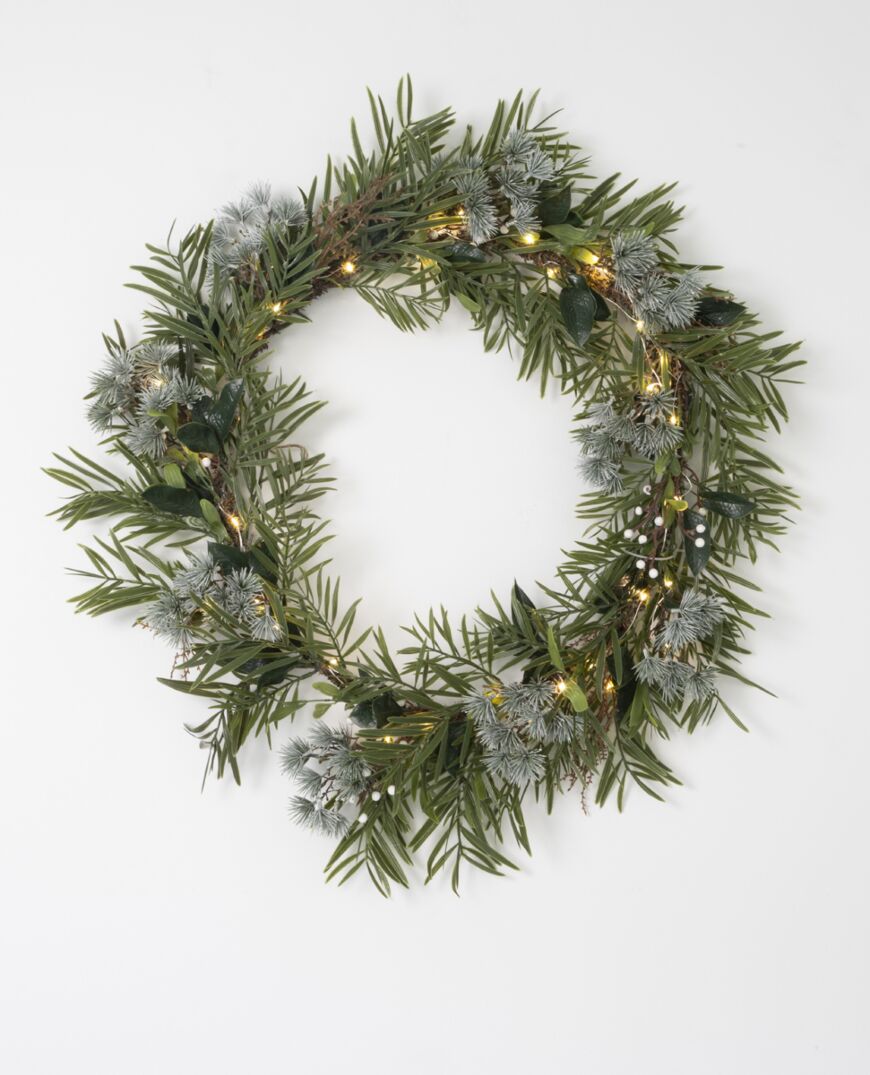Native Wreath LED with Berries
