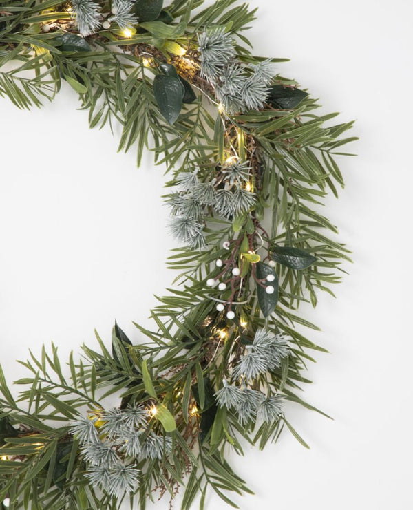 Native Wreath LED with Berries