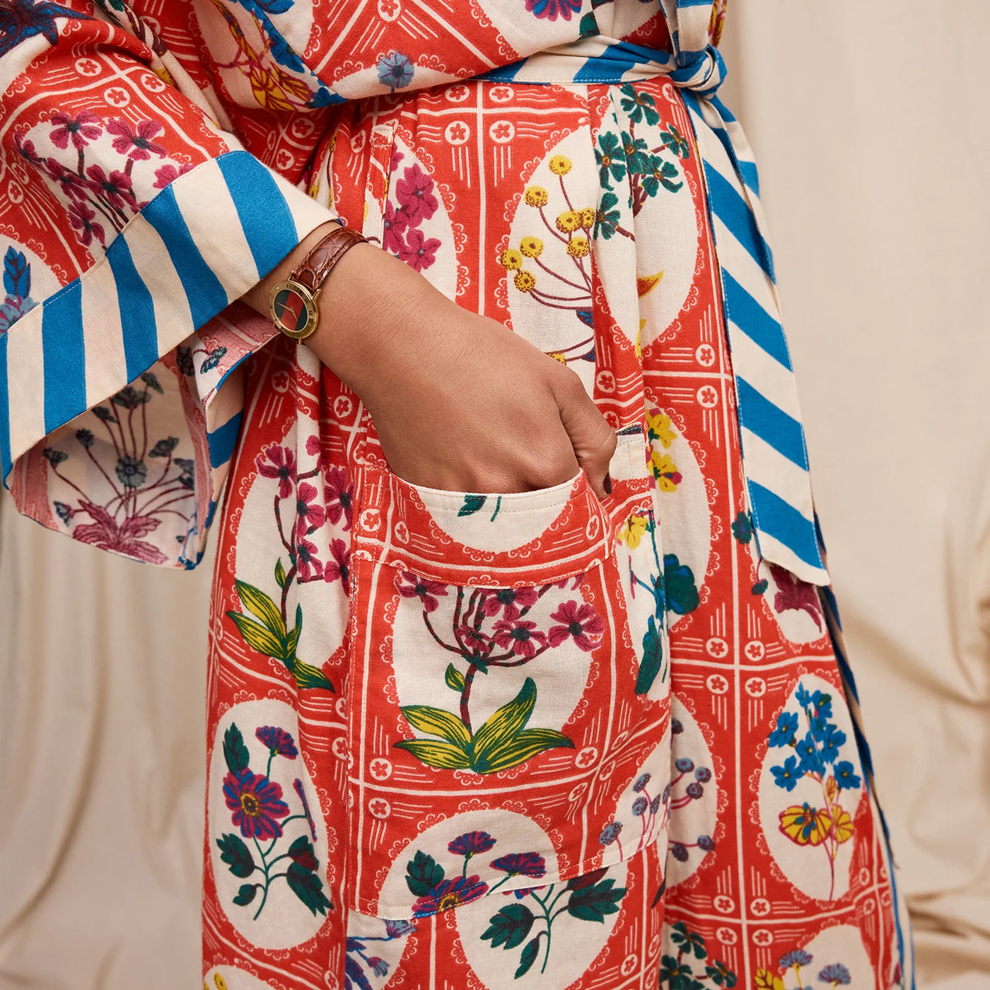 woman inside the pocket of Gigi Cotton Bath Robe pocket