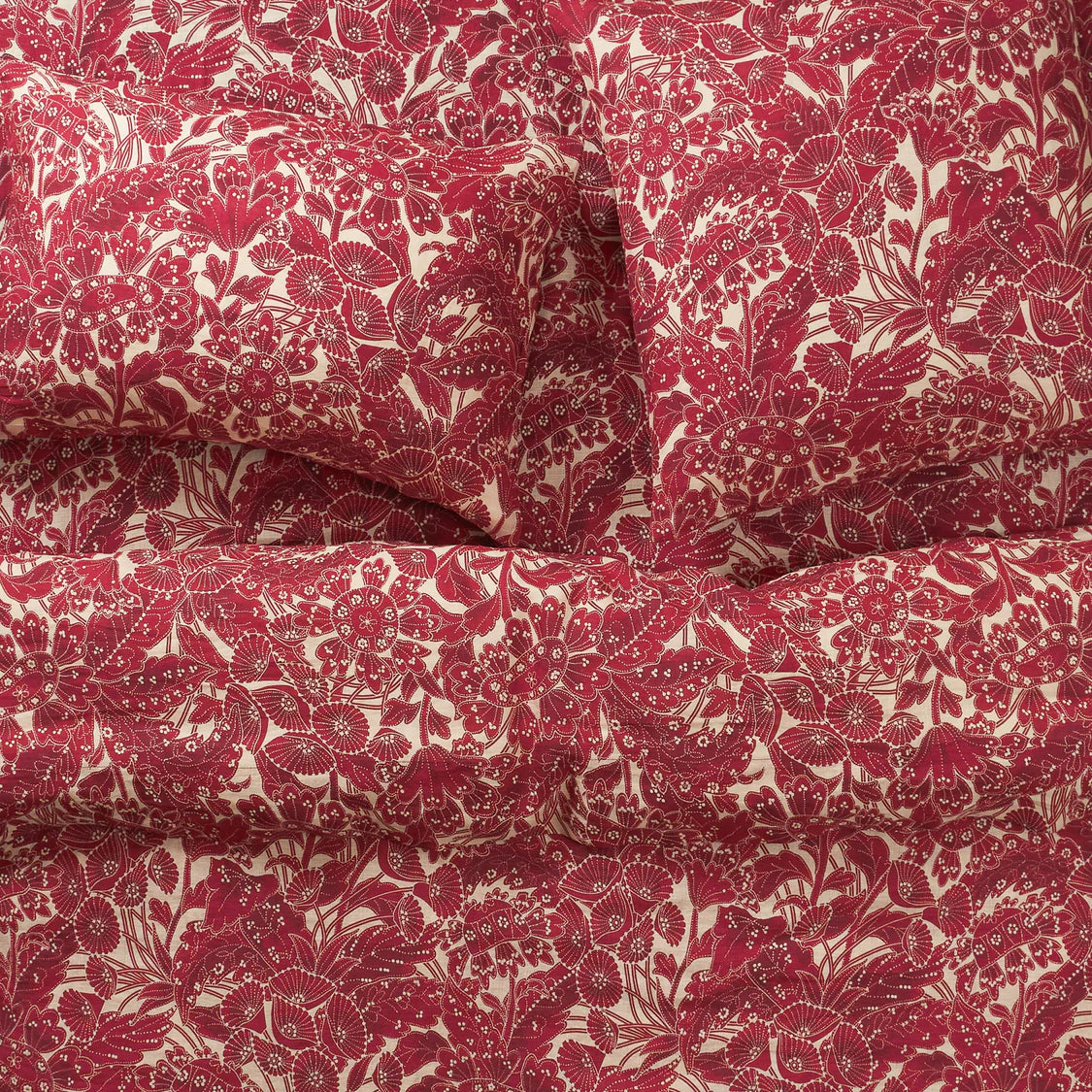 Lucia Linen Pillowcase Set - Crimson Standard
