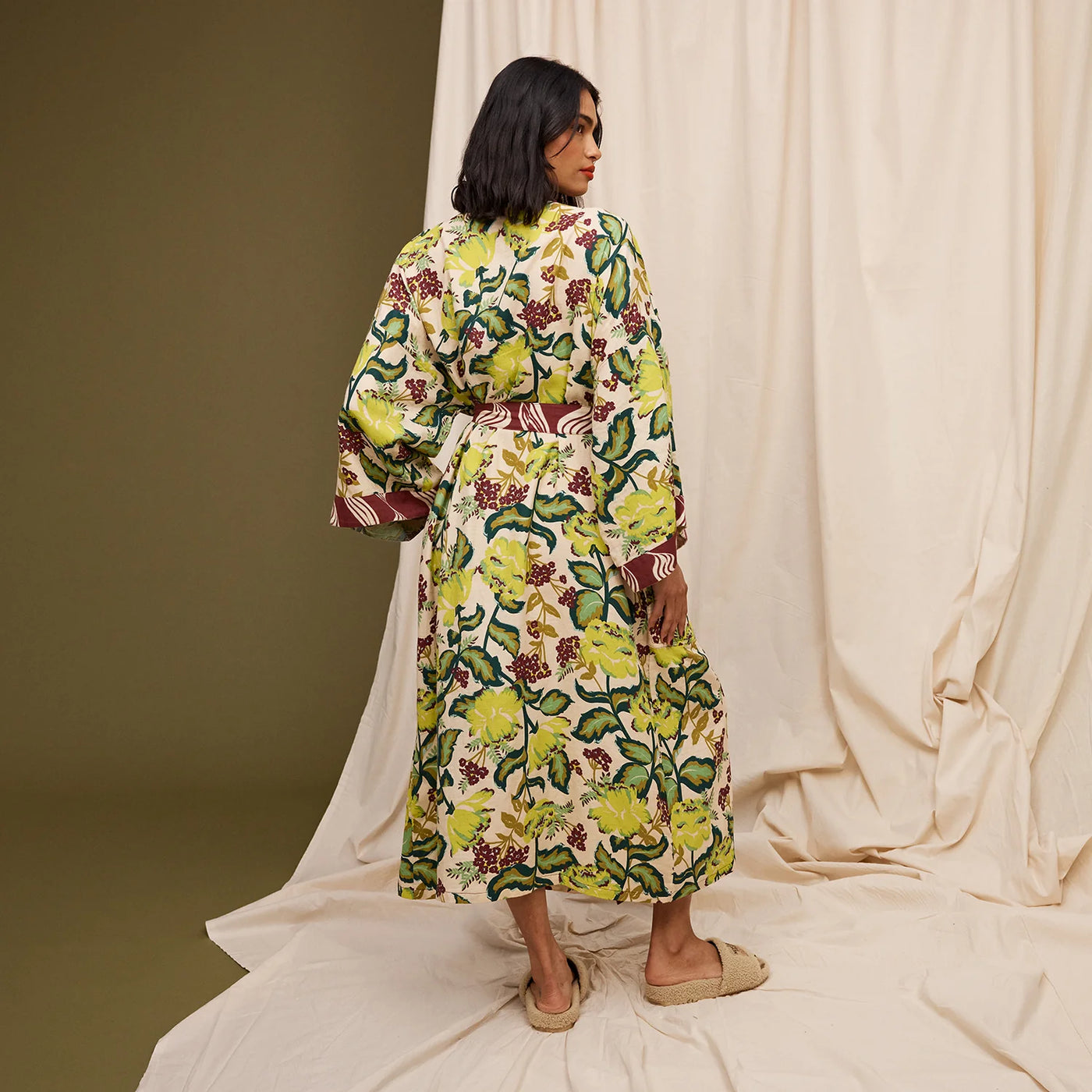 Woman wearing Margot Cotton Bath Robe facing the back