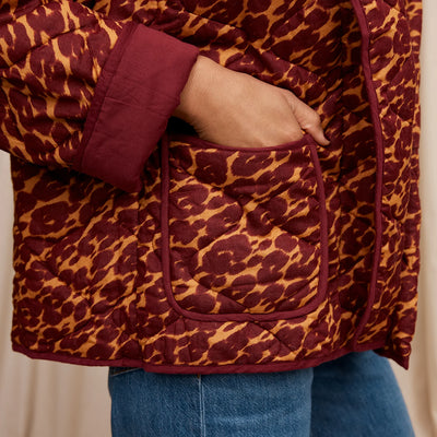 closer look of odette quilted jacket pocket