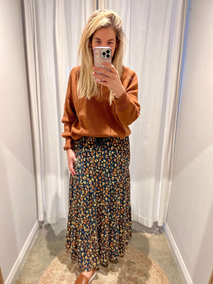 Lobby V-Neck Sweater - Rust