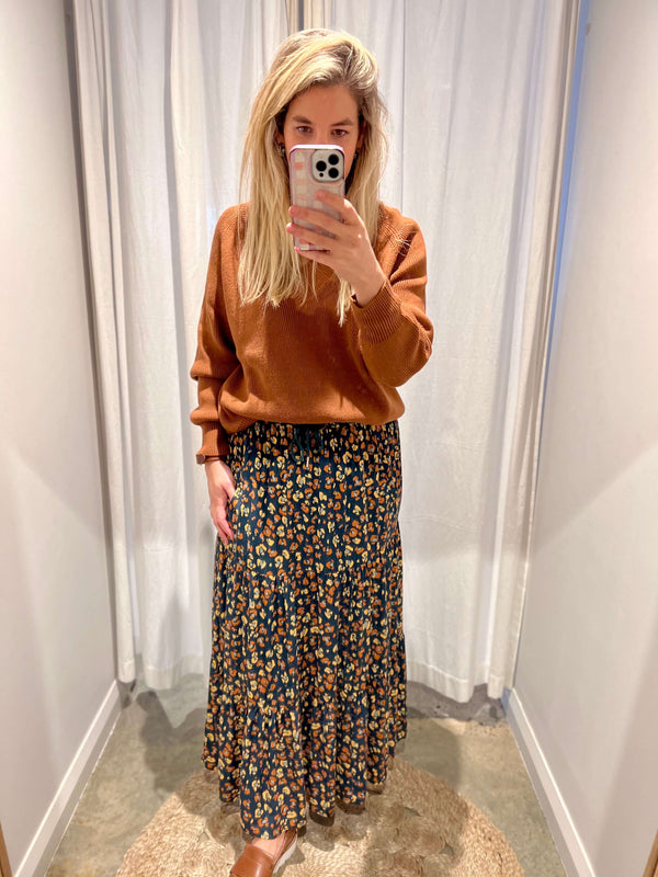 Lobby V-Neck Sweater - Rust