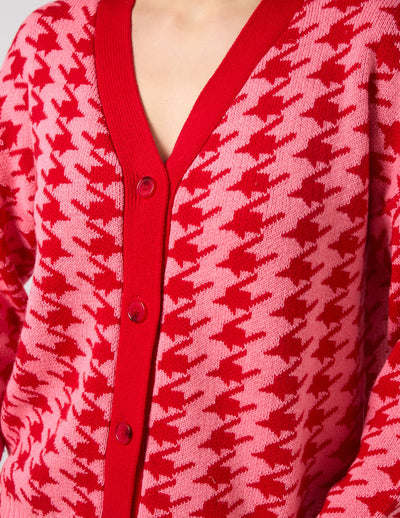 closer look of Xanthe Houndstooth Cardigan - Red & Candy design